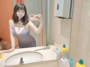 [Foto de COSER de una celebridad de Internet] La bloguera de anime Mu Ling Mu0 - Selfie 2