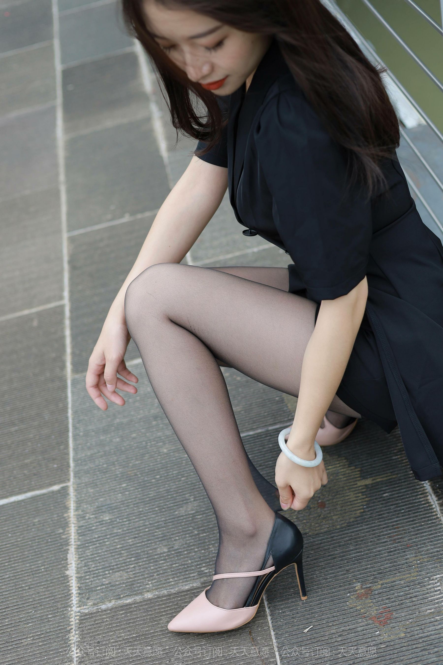[IESS 奇思趣向] Model: Xiaojie "Beauty on the Bridge" Page 26 No.cc9ecd