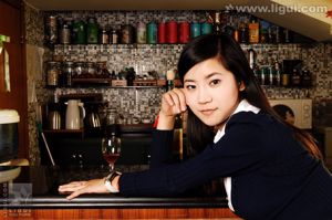 Model Karuru „Miss Liquor's Bar to Fame the Guests” [丽 柜 LiGui] Zdjęcie pięknych nóg i nefrytowych stóp