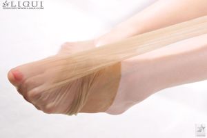 モデルフェイフェイ「ハンサムブルーヘアガール」[丽柜贵足LiGui]美しい脚と絹の足の写真