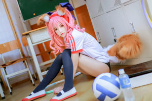 [Foto de Net Red COSER] Cherry Peach Meow - Tamamo ex-traje de gimnasia