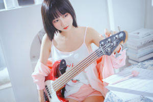 [Net Red COSER Photo] Cute Miss Sister Mu Mianmian OwO - Bass and Sister