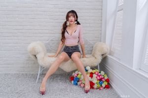 [Taiwán Zhengmei] Katie_Bibier "Colección Beautiful Legs" Dos conjuntos de disfraces